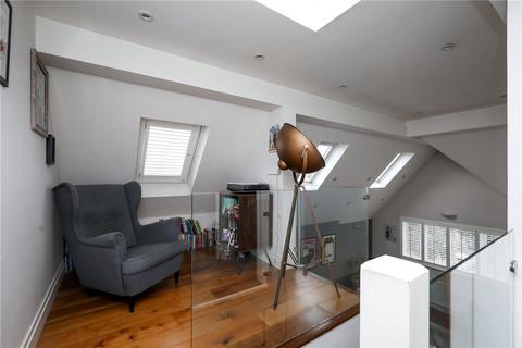 2 bedroom apartment for sale, Uxbridge Road, London, W3