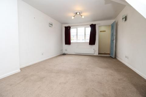 2 bedroom terraced house for sale, William Tarver Close, Warwick, CV34