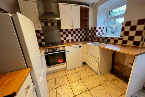 2 bedroom terraced house to rent, Gloucester Street, Cirencester, Gloucestershire, GL7