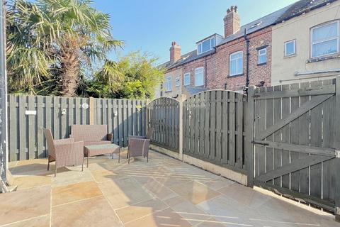 2 bedroom end of terrace house for sale, Randolph Street, Leeds