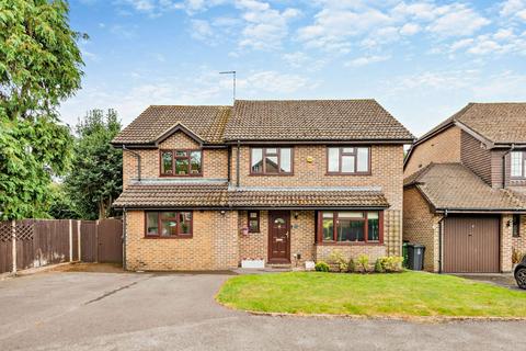 5 bedroom detached house for sale, Newark Road, Windlesham, Surrey