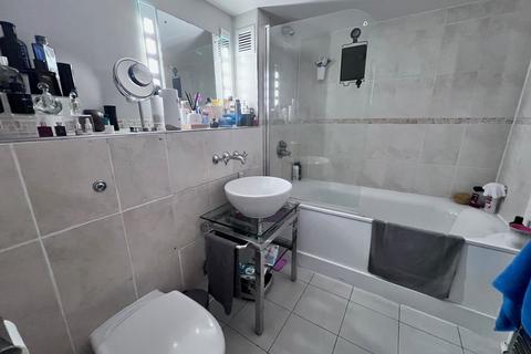 1 bedroom apartment for sale, Low Westwood Lane, Huddersfield HD7