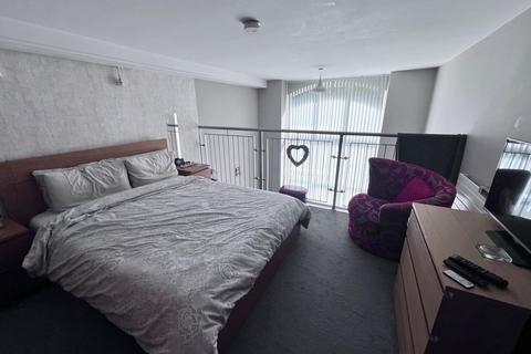 1 bedroom apartment for sale, Low Westwood Lane, Huddersfield HD7