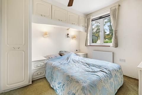 6 Oakengates, Bracknell, RG12 7QJ