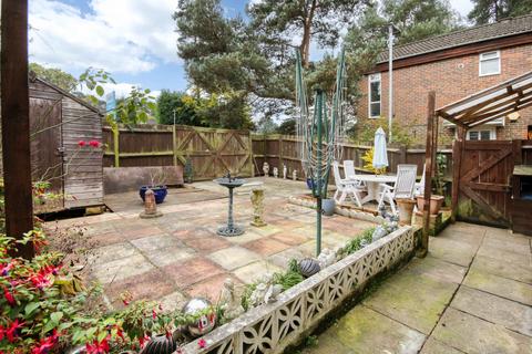 6 Oakengates, Bracknell, RG12 7QJ