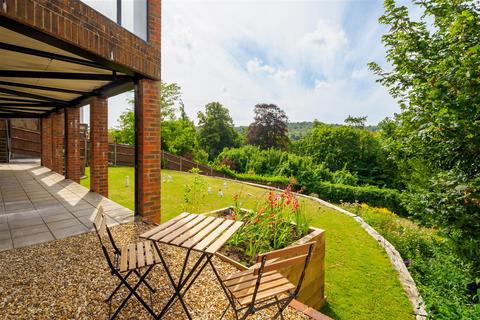 5 bedroom detached house for sale, Sundowners, London Road, River