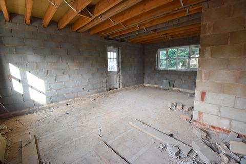undefined, Warburton Lane, Partington, M31