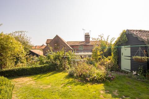 3 bedroom cottage for sale, The Common, Itteringham