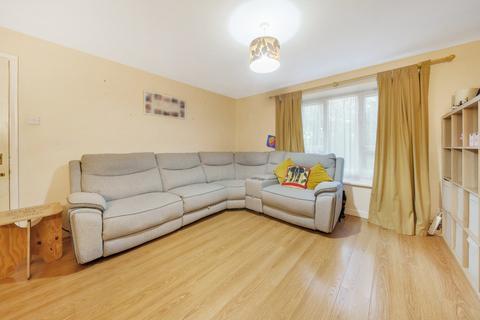 2 bedroom flat for sale, The Oaks, Southampton SO19