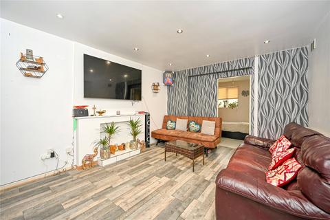 9 Aldrin Close, Stafford, ST16 3SZ