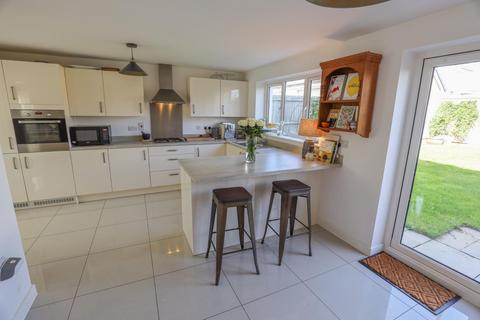 27 Badgers Brook Rise, Ystradowen, Cowbridge, CF71 7TW