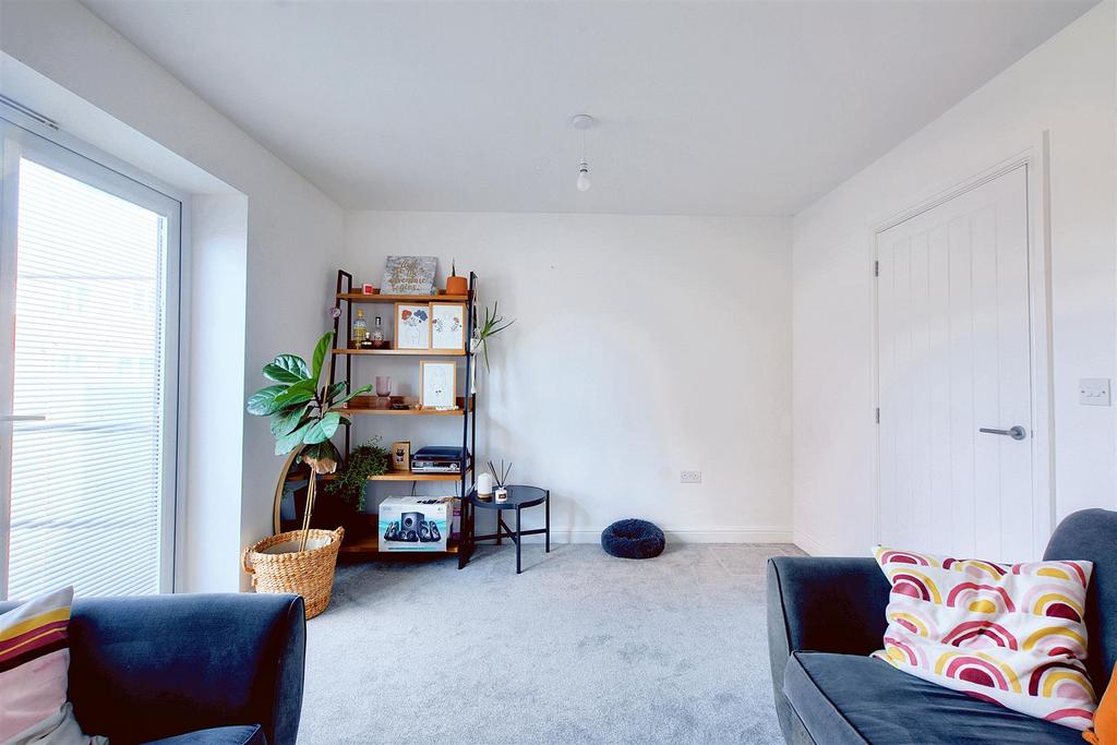Living Room 1.jpeg