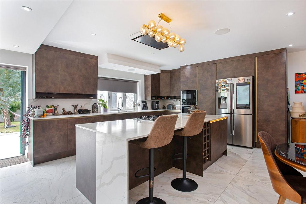 Kitchen/Dining