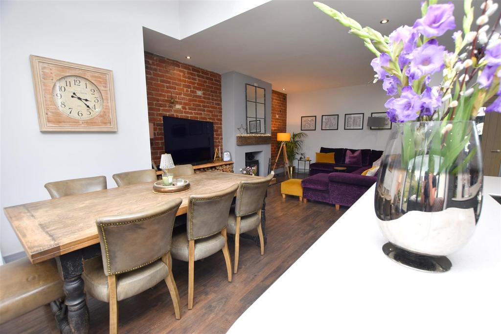 Living kitchen diner