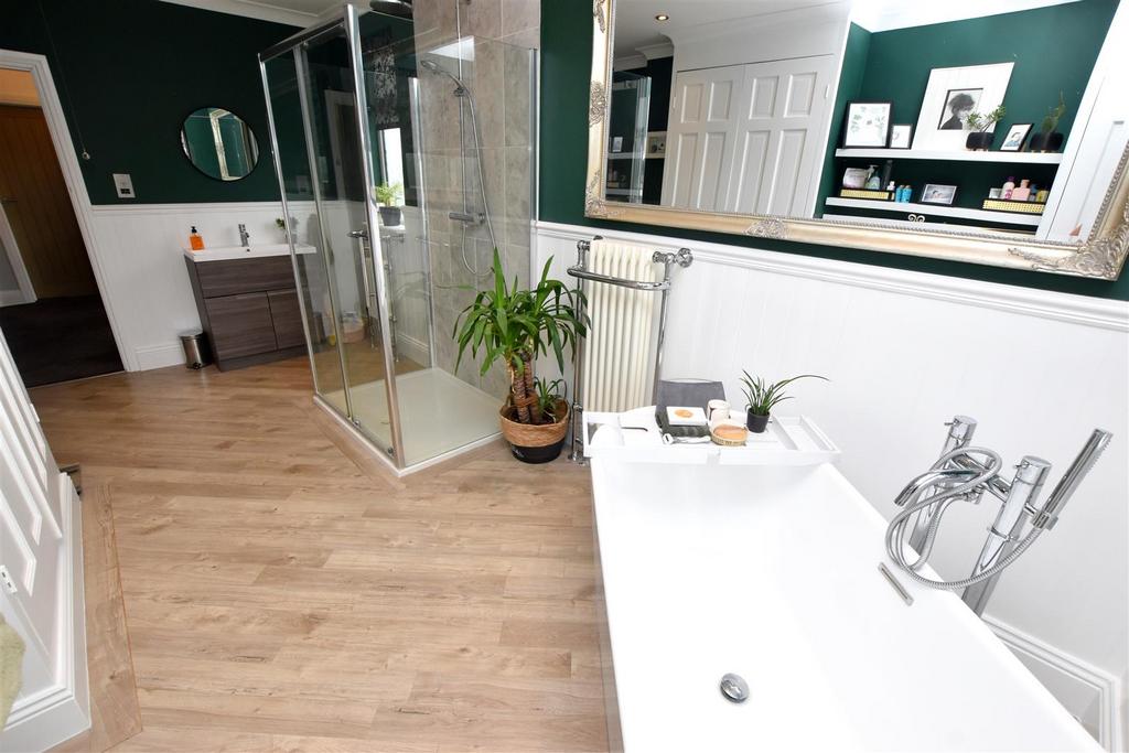 Family bathroom