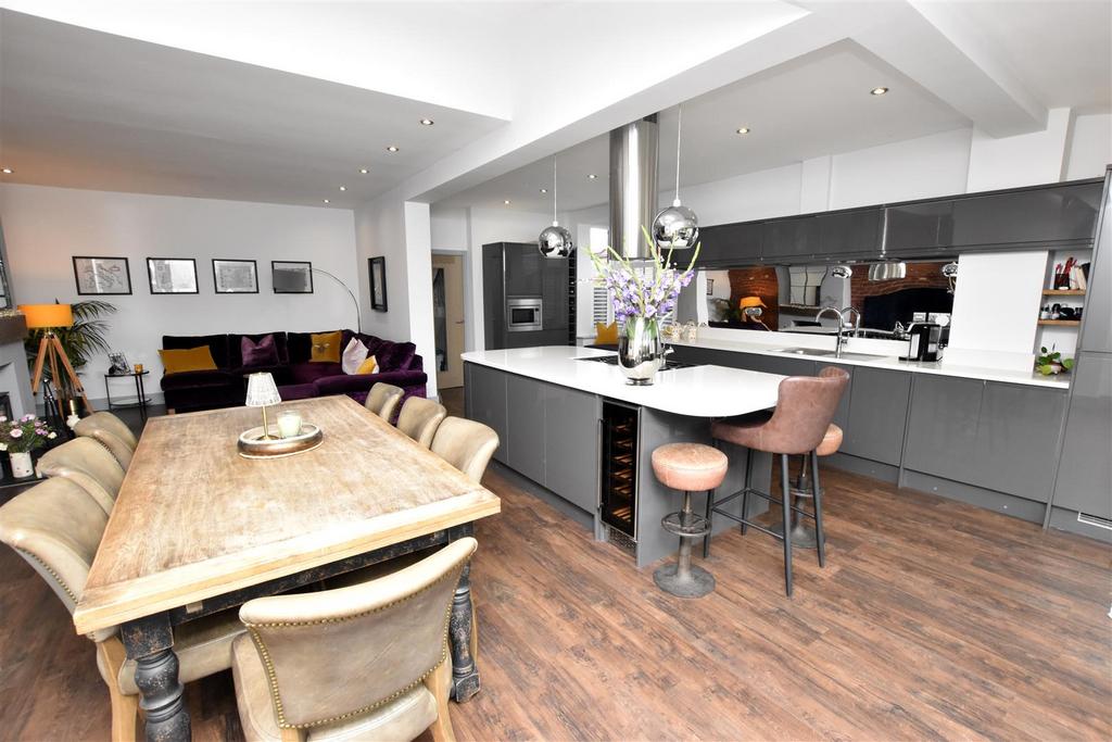Living kitchen diner