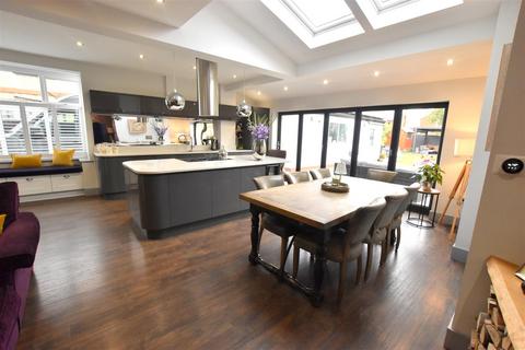 17 Cumberland Avenue, Grimsby, DN32 0BT