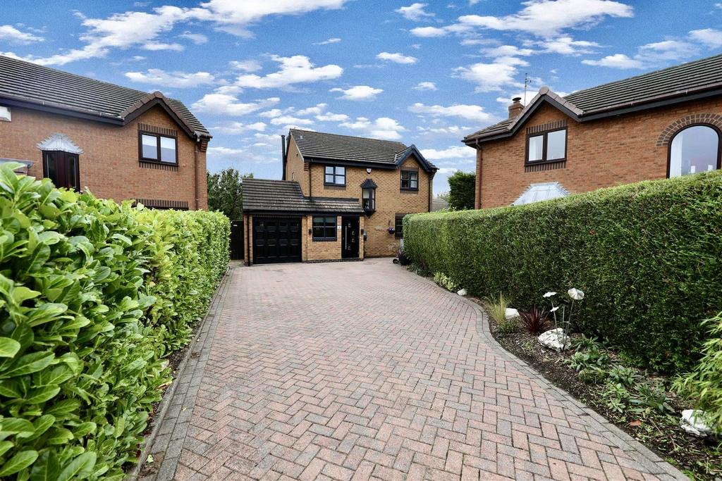 26 Orchard Croft - Front edit.jpg