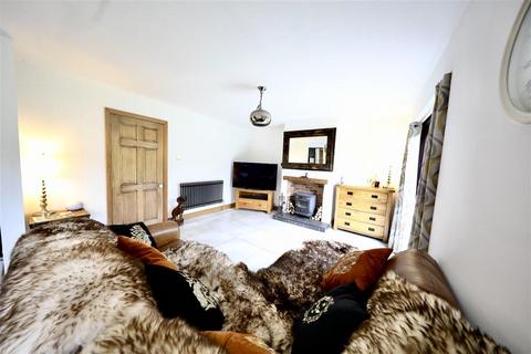 4 bedroom detached house for sale, Orchard Croft, Cottingham