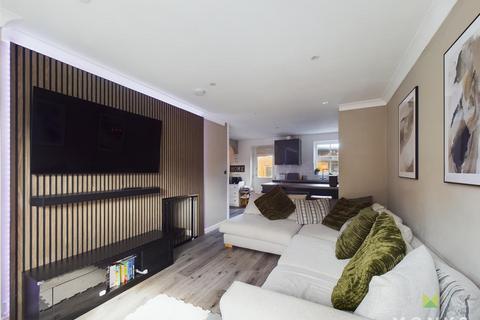 3 bedroom detached house for sale, Windmill Meadow, Wem