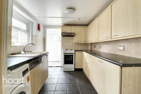 2 bedroom terraced house for sale, Cheneys Road, London