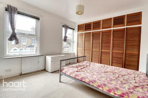 15 Cheneys Road, London, E11 3LL