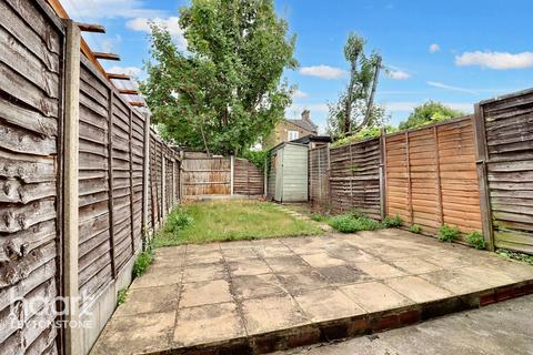 15 Cheneys Road, London, E11 3LL