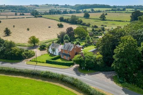 6 bedroom detached house for sale, Stratford Road, Loxley, Warwick