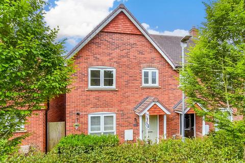 3 bedroom end of terrace house for sale, Shoebridge Drive, Maidstone, Kent