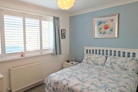 2 bedroom detached bungalow for sale, Hythe Road, Oakdale, POOLE, BH15