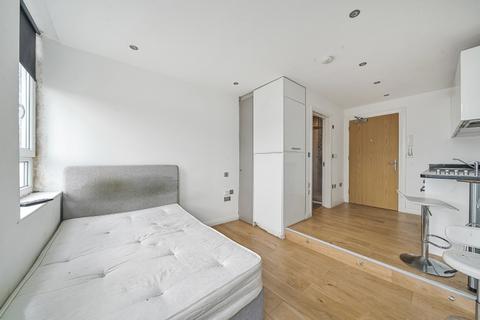 Studio to rent, Mercia Grove London SE13