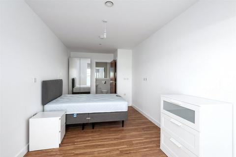 3 bedroom flat for sale, Chatham Waters, North House, Gillingham Gate Road, Gillingham, ME4