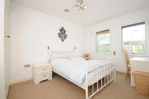 2 bedroom flat for sale, Upper Richmond Road, Putney