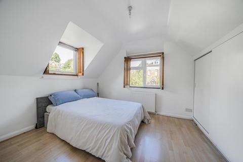 33 Albany Road, London, N4 4RR