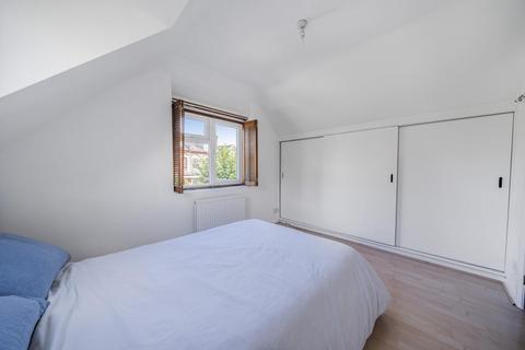 33 Albany Road, London, N4 4RR