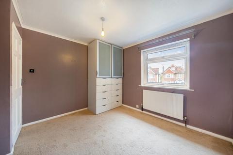 2 bedroom flat for sale, Blenheim Road, Raynes Park