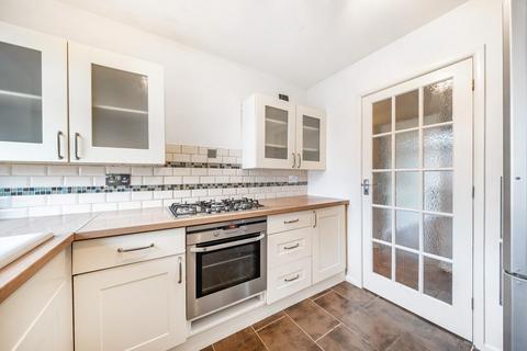 2 bedroom flat for sale, Blenheim Road, Raynes Park