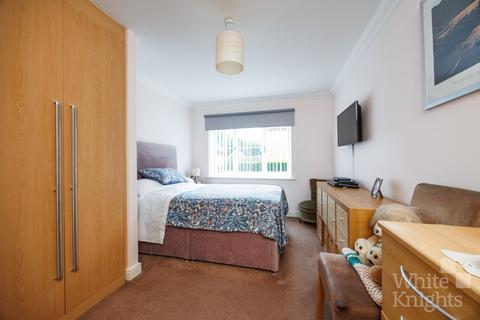 2 bedroom apartment for sale, Mays Close, Reading RG6