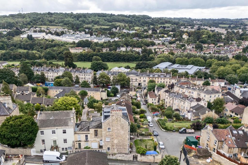 Flat 5, 28, Upper East Hayes Bath, BA1 6 LP   Aeria