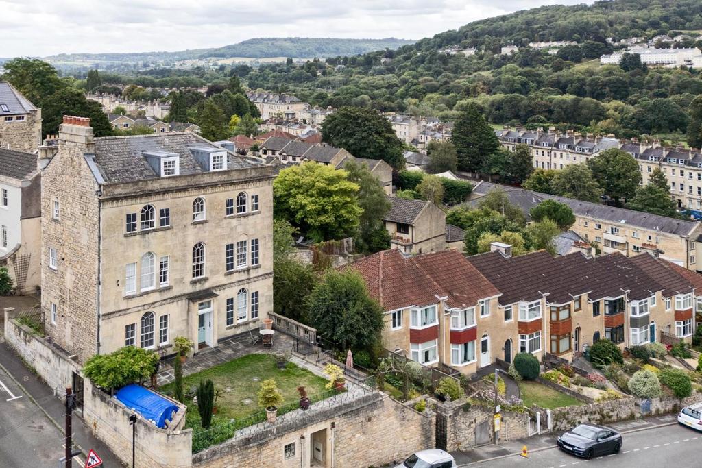 Flat 5, 28, Upper East Hayes Bath, BA1 6 LP   Aeria