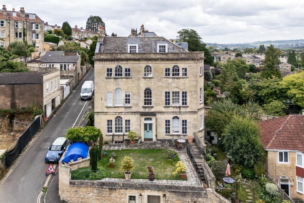 Flat 5, 28, Upper East Hayes Bath, BA1 6 LP   Aeria