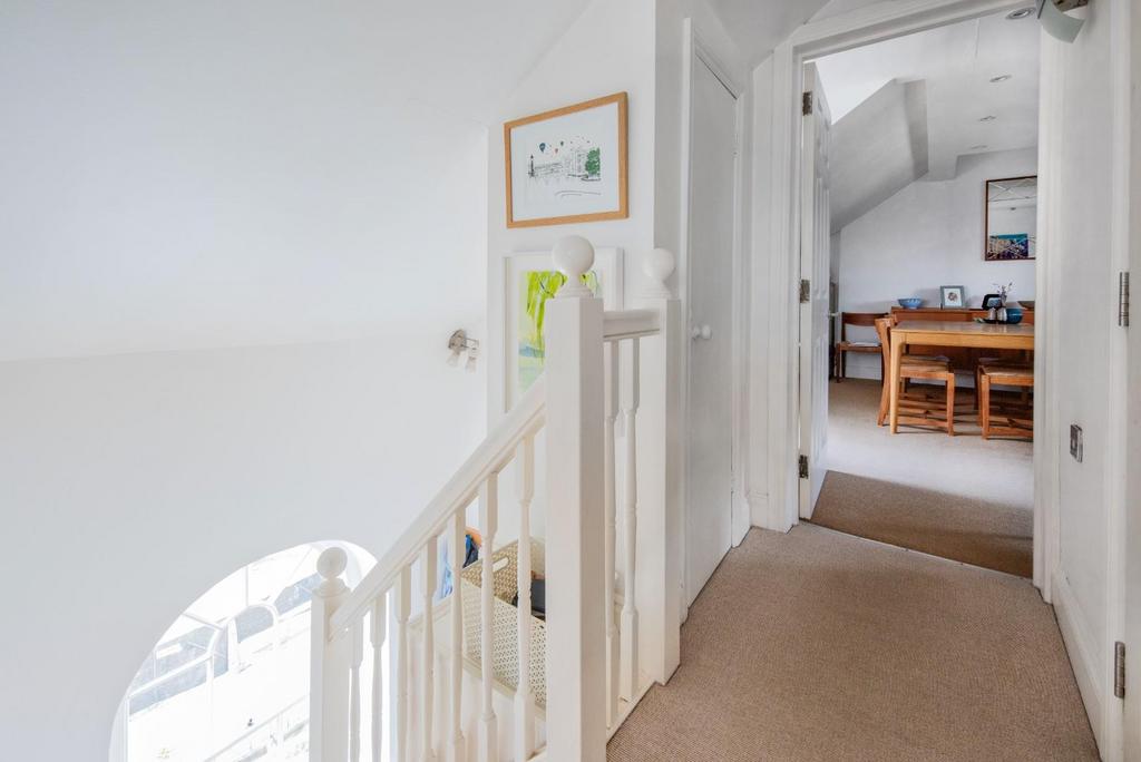 Flat 5, 28, Upper East Hayes Bath, BA1 6 LP 4.jpg