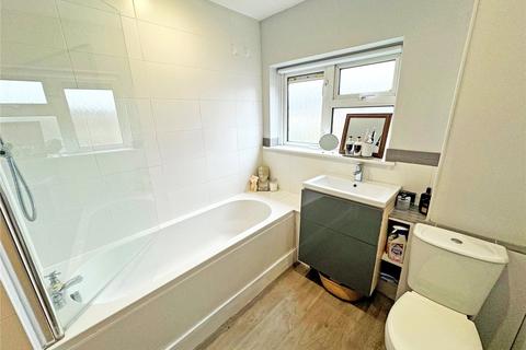 1 bedroom apartment for sale, Little Queens Road, Teddington, Middlesex, TW11