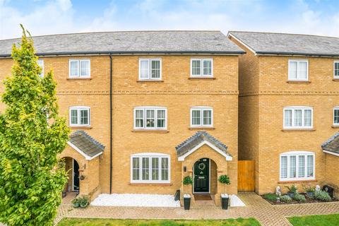 5 bedroom end of terrace house for sale, Chapelfield Way, Allington, Maidstone