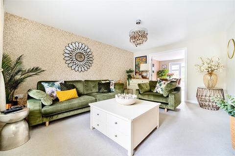 5 bedroom end of terrace house for sale, Chapelfield Way, Allington, Maidstone