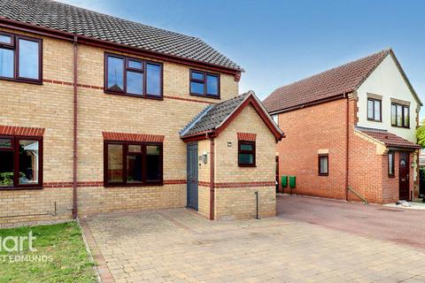 3 bedroom semi-detached house for sale, Robin Close, Thurston, Bury St Edmunds