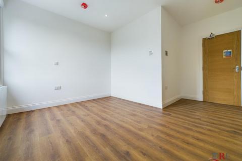 1 bedroom flat to rent, Christchurch Avenue, London, NW6 7BE
