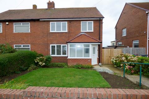 3 bedroom semi-detached house to rent, Grotto Road, South Shields