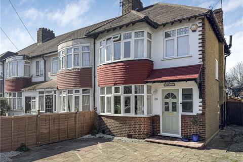 118 Wills Crescent, Hounslow, TW3 2JD