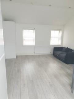 1 bedroom flat to rent, Jhumat Place, Ilford, Essex, IG1